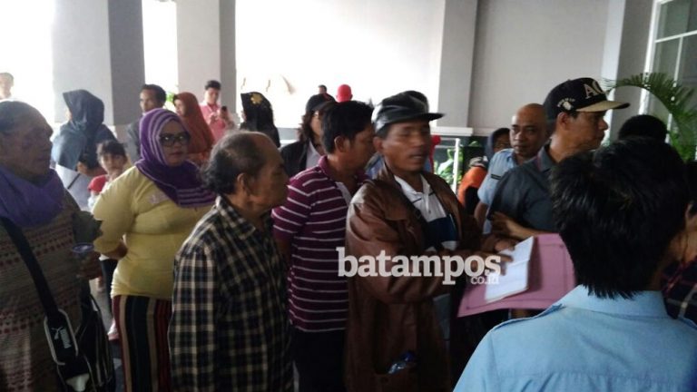 Pedagang di Jodoh Geruduk DPRD Batam