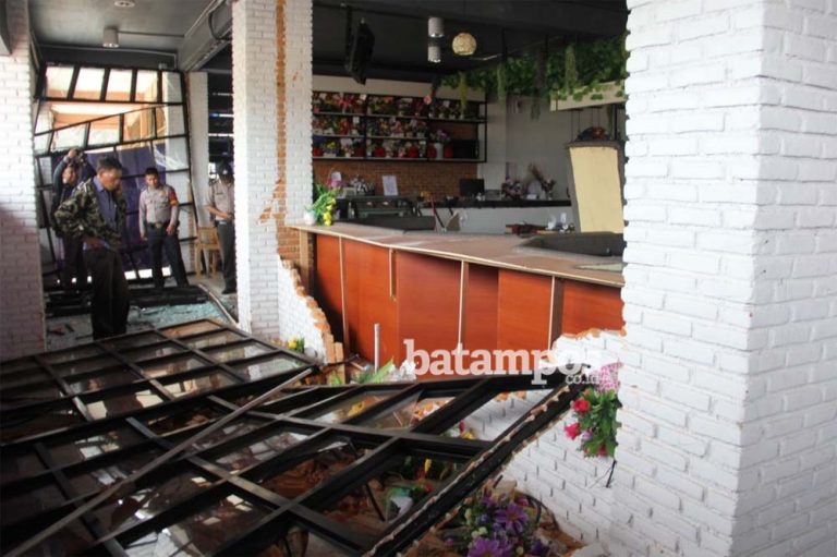 Polisi Patikan Rusaknya Barang di Universe  Cafe  karena Tekanan Gas