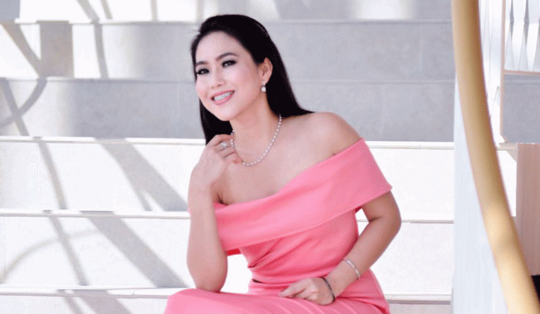 Ira Maya Sopa Prioritaskan Suami dan Anak