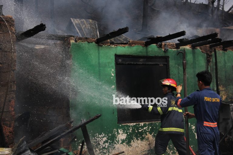 Empat Ruli Hangus Terbakar