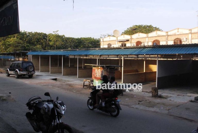 Kios Liar Rugikan Pengembang Pertokoan