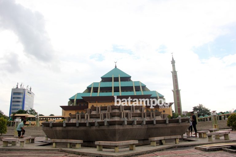 Wali Kota Ingin Masjid Raya Batam Direvitalisasi Tahun 2019