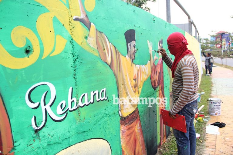 Mural di Depan Graha Sulaiman Telan Dana Rp 194 Juta