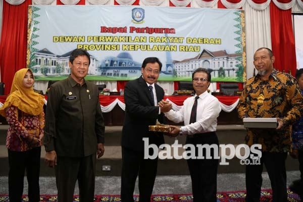 Bahas LKPJ Gubernur, DPRD Kepri Bentuk Tim