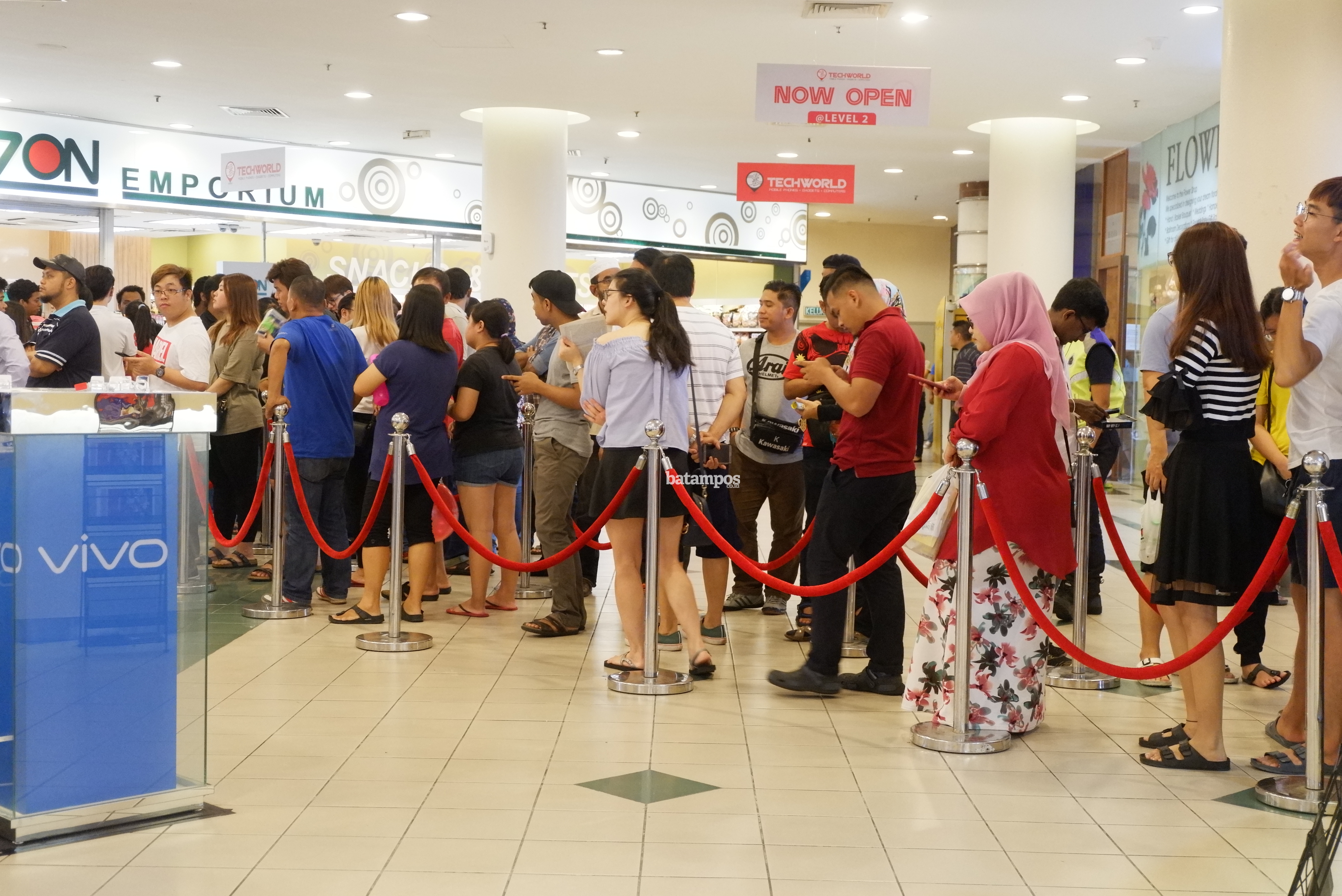 Di Techworld Beli Handphone dan Elektronik Lebih Murah