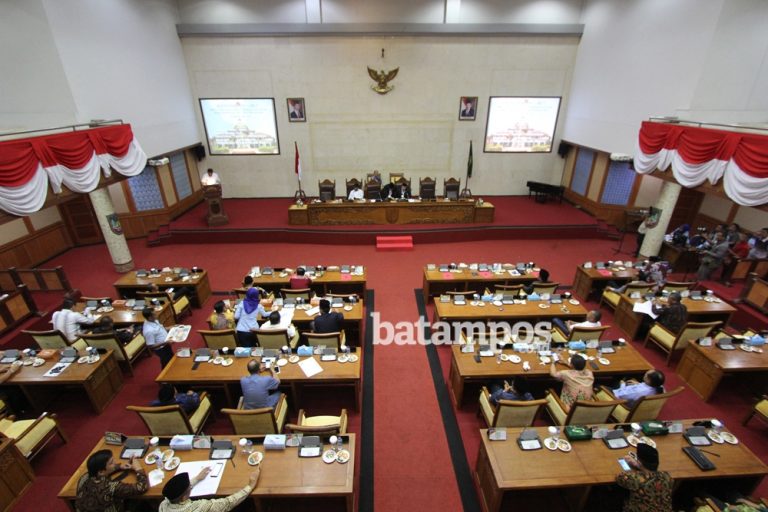 Pak Wali Kota, Kepala Dinas Tak Ada yang Hadir Rapat Paripurna