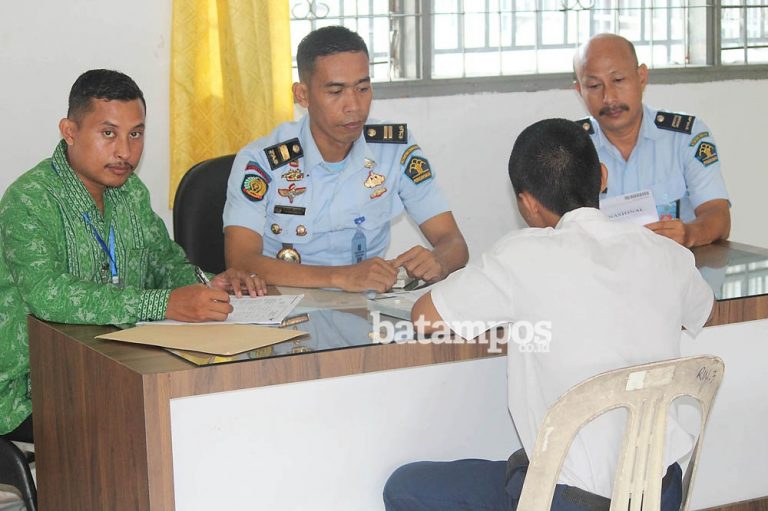 “Kengerian” Lain saat Ikuti ujian Nasional di Dalam Sel