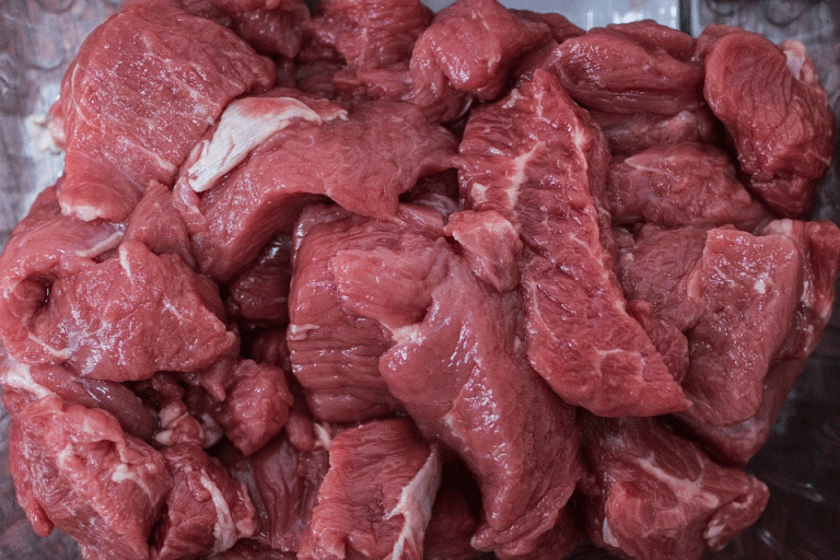 Harga Daging Tinggi, Omzet Pedagang Menurun