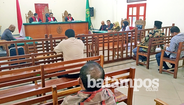 Sidang Perdata Mantan Ketua DPRD Karimun, 32 Tergugat Diwakili 4 Penasihat Hukum