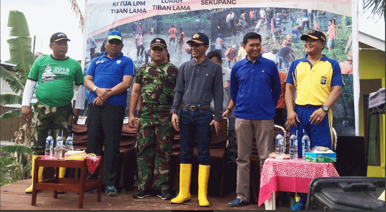 Kapolsek Sekupang Ikut Gotong Royong