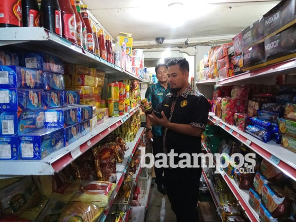 Gandeng Polisi Cek Ikan Dalam Kaleng