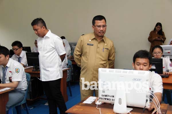 Yakin Peserta UN SMK Lulus 100 Persen