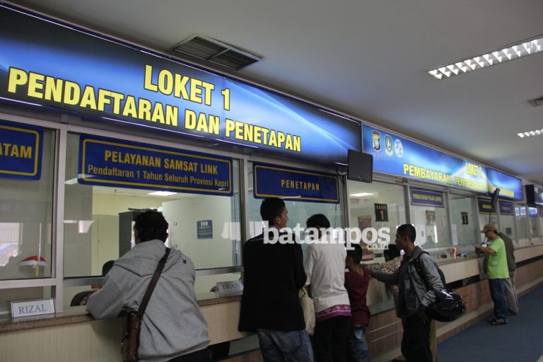Ada Potongan Pajak 50 Persen, Pemilik Kendaraan Sesaki Samsat