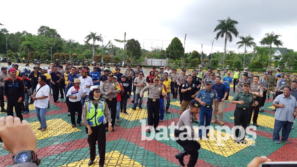 Menari Bersama di Hari Buruh Internasional