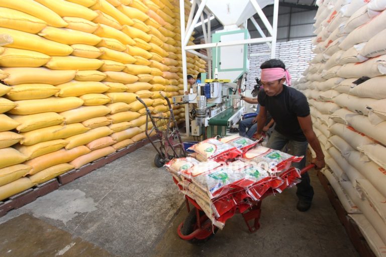 Bulog Jamin Harga dan Stok Beras Stabil