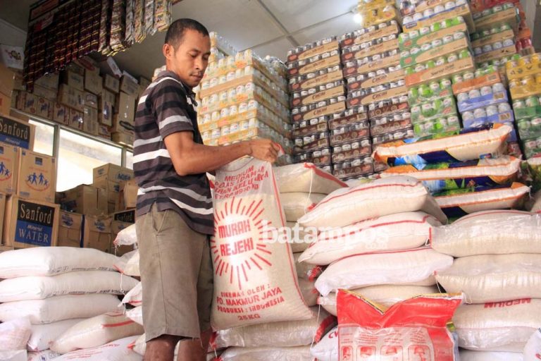 Stok Bahan Pokok Aman hingga Agustus