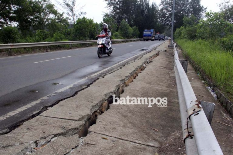 Bahu Jalan Sei Ladi Diperbaiki Tahun Ini