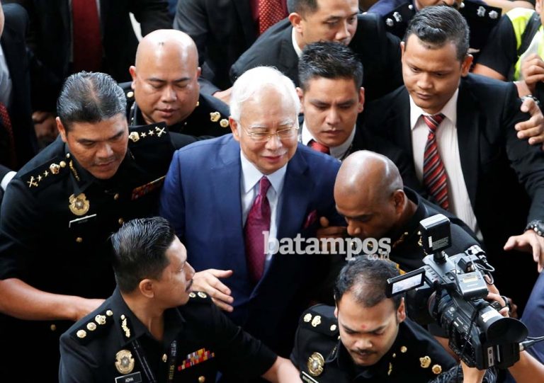 Bayar Jaminan, Najib Dilepas