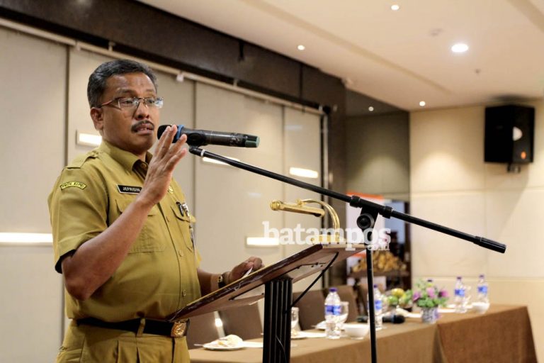 Lima PNS Pemko Batam Diberhentikan