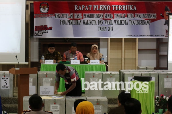 Lis Ucapkan Selamat Lewat Surat
