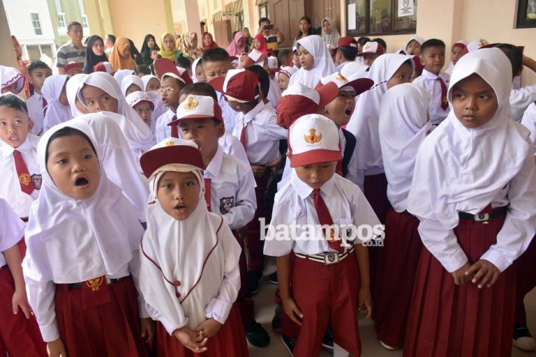 Mencari Cara Atasi Keterbatasan Daya Tampung Sekolah Negeri