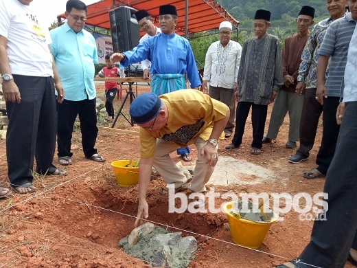 Pemkab Bangun Masjid di Lintas Barat