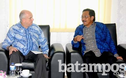 Nurdin Minta Investasi AS di Kepri Ditambah