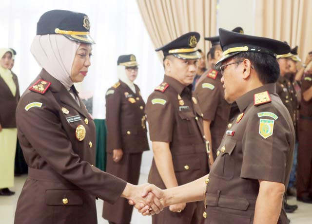 Kajari Perempuan Pertama di Kepri