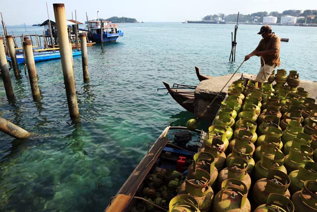 Gas Untuk Warga di Pulau Perbatasan