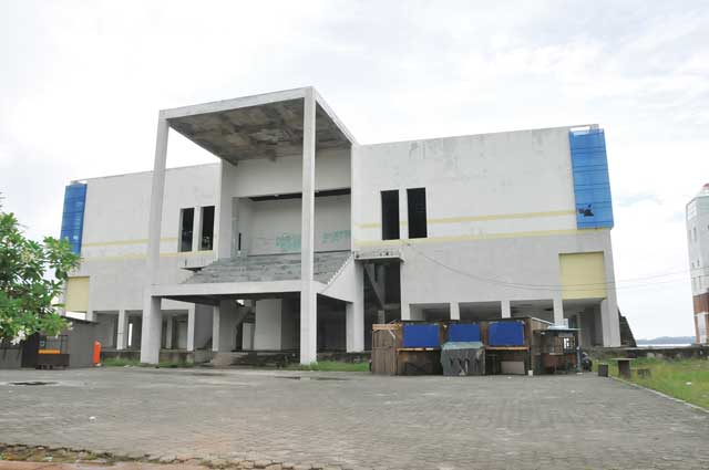 Pemkab Belum Bisa Lunasi Utang Pembangunan Gedung KECC