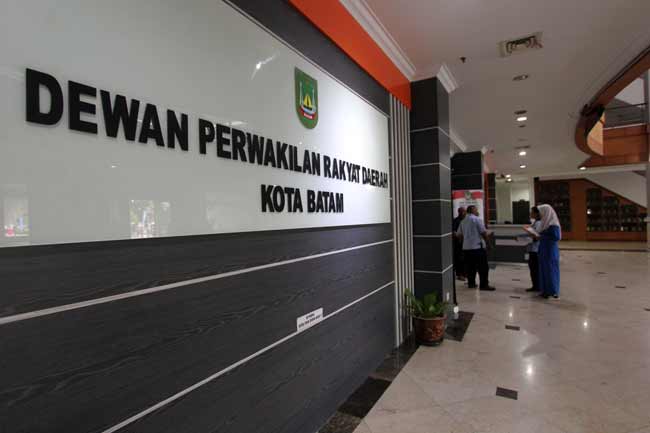 Staf Ahli di DPRD Batam Berjumlah 27 Orang Digaji …