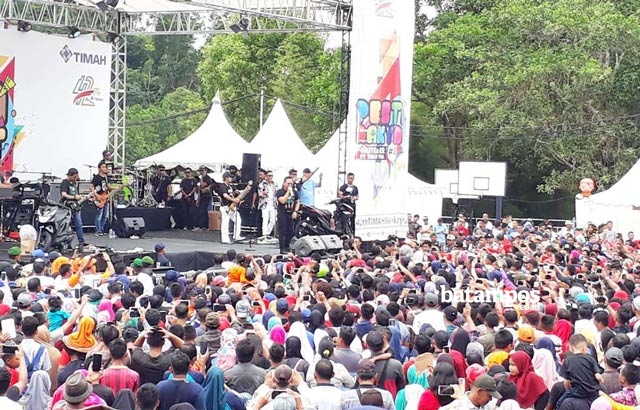 Wali Band Hibur Masyarakat Kundur