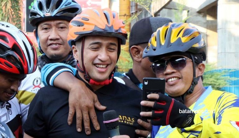 Gowes Wangi Bersama Artis Irfan Hakim