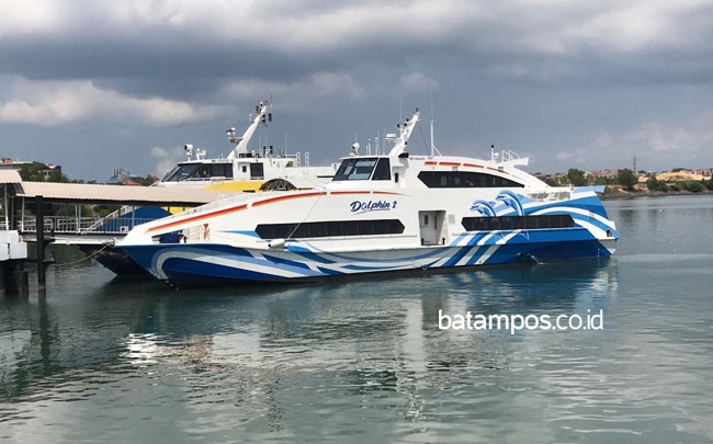 Fery Dolphin Rute Batam Center-Puteri Harbour Johor