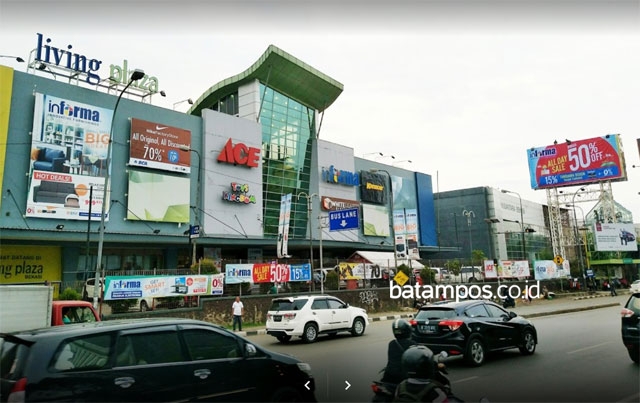 Living Plaza Hadir di Bekasi