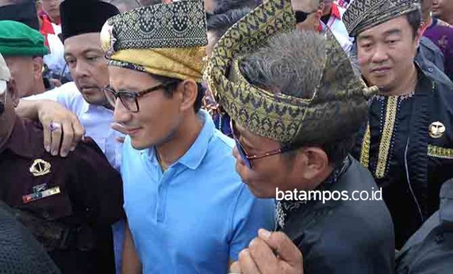 Sandiaga Uno Singgahi Pasar Botania 2