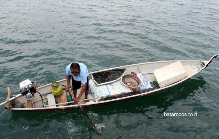 Sampan Bermotor Berbahan Bakar Gas Elpiji