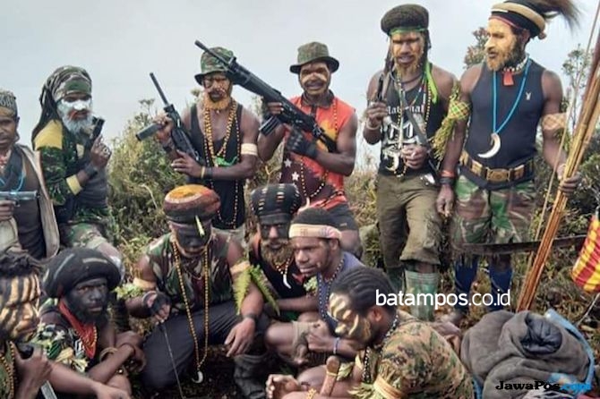 DPR Minta TNI Ambil Alih Operasi KKB