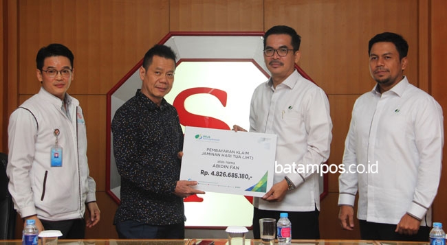 Bos Sat Nusapersada Terima JHT Rp 4,8 M