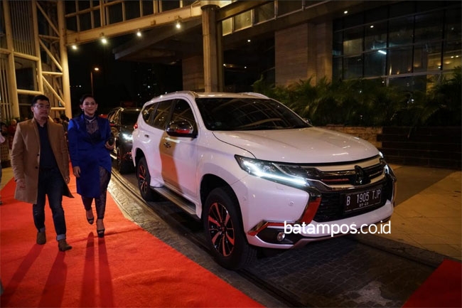 Milly & Mamet Sudah Rasakan Kenyamanan dan Ketangguhan Mitsubishi Xpander