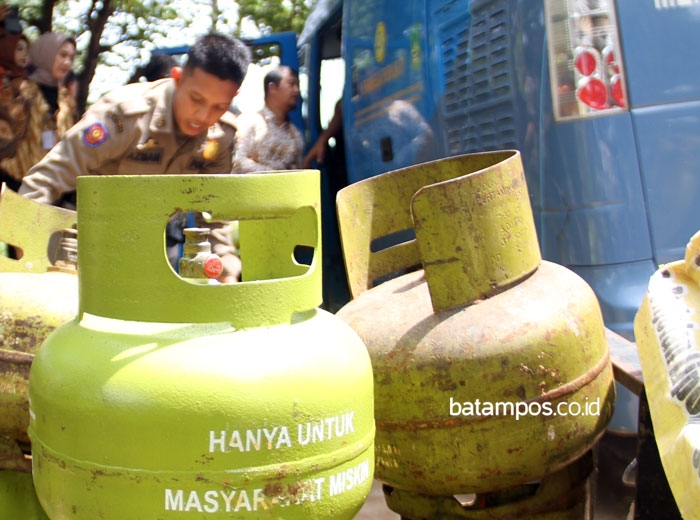 LPG 3 Kilogram Langka, Warga Intai Truk Pengangkut Gas