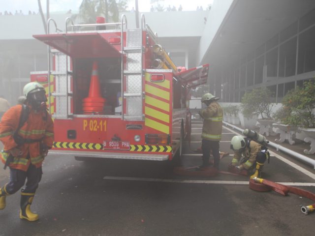 Thamrin City Kebakaran, Lapak Pedagang Ludes Terbakar