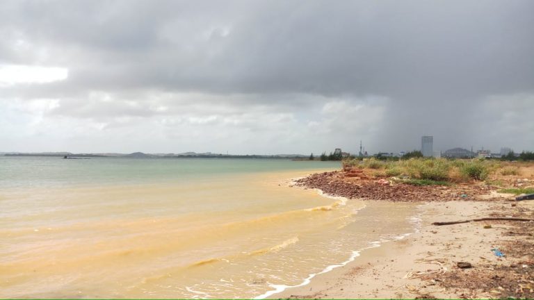 Warga Batam, Ini Prakirakan Cuaca Esok Hari