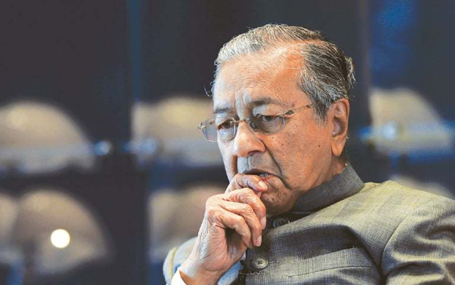 Mahathir Menyerah, PM Muhyiddin Yassin Makin Menguat