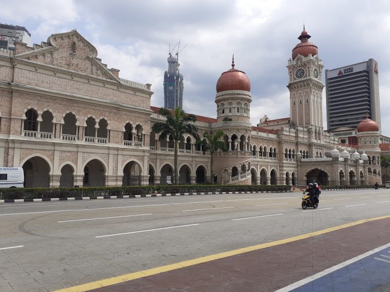 Malaysia Mulai Lockdown, Begini Detik-Detik Jelang Perintah Kawalan Pergerakan