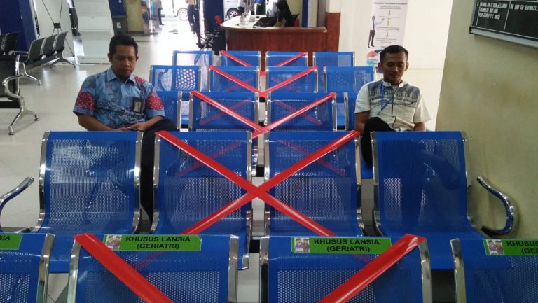 Bandara Hang Nadim dan RS BP Batam Terapkan Social Distancing