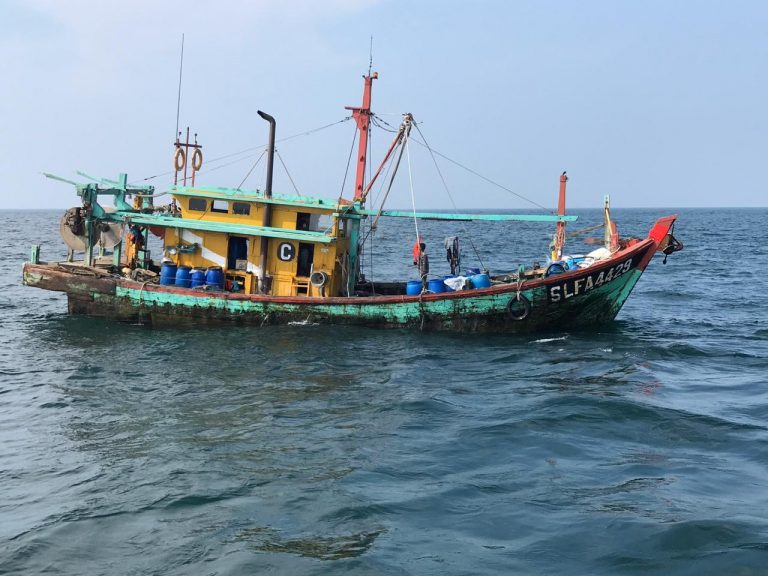 Kapal Vietnam Ditangkap saat Lakukan Ilegal Fishing di Laut Natuna Utara