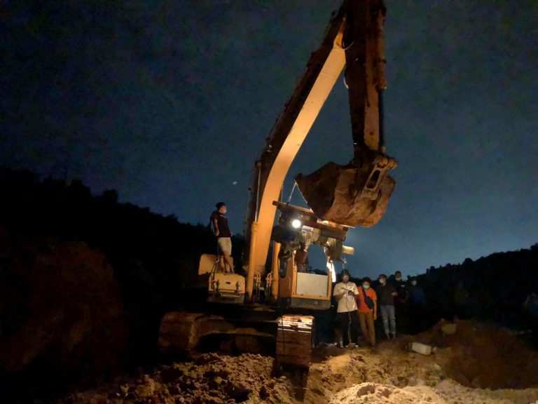 Bahaya Penambangan  Pasir di Area Waduk