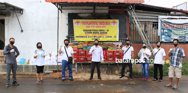 Perkumpulan Perantau Tionghoa Bangka Batam Bagikan Sembako