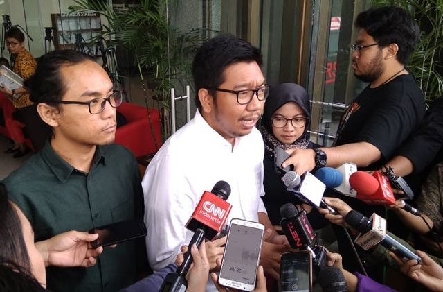 1 Tahun Pemerintahan Jokowi Dinilai Telah Mengebiri KPK